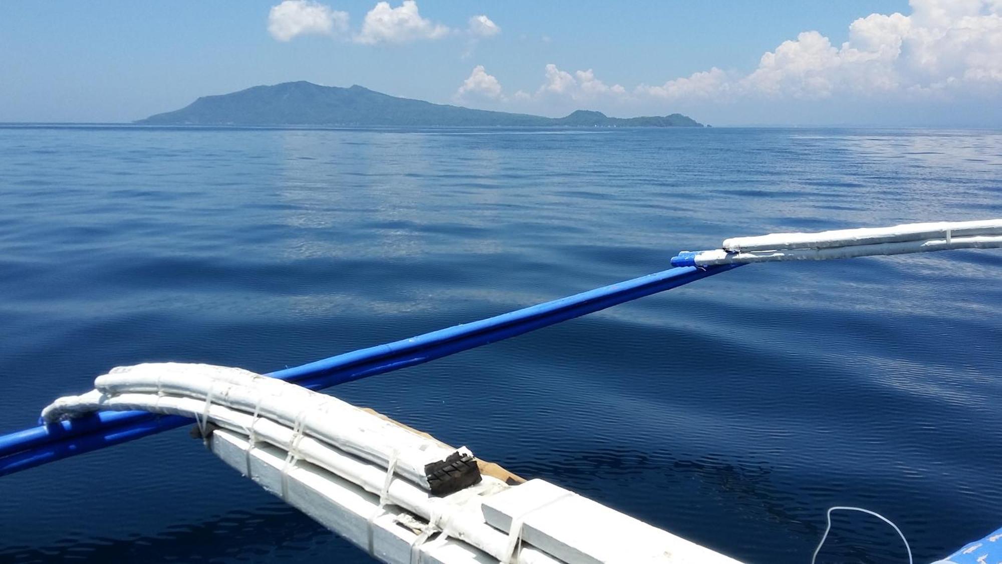 Out Of The Blue Resort Puerto Galera Bagian luar foto