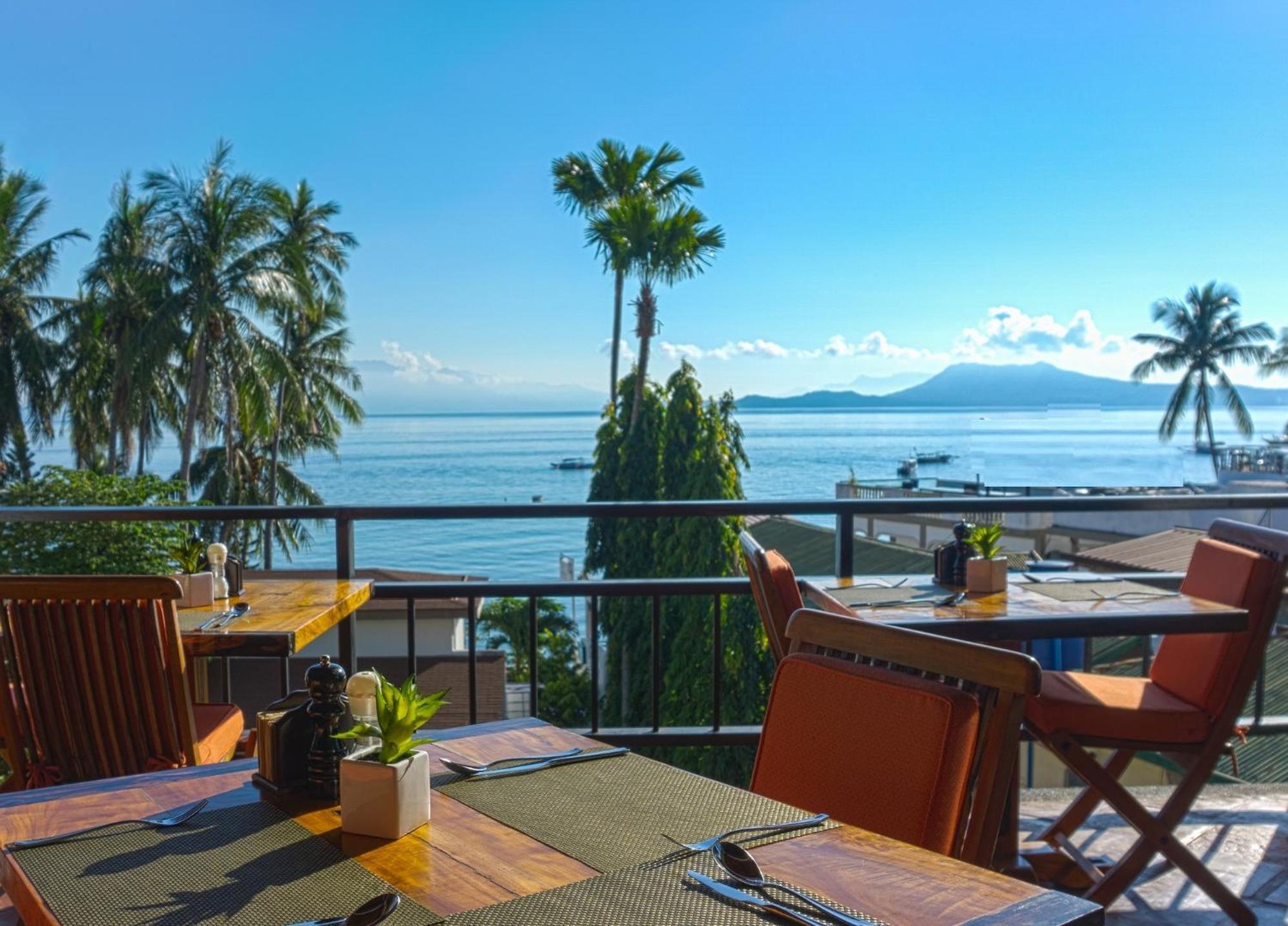 Out Of The Blue Resort Puerto Galera Bagian luar foto